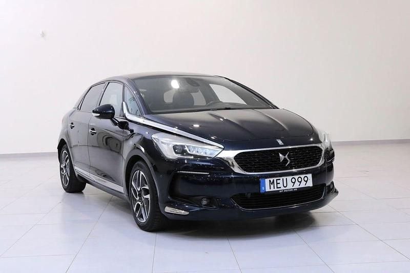 Blå Begagnad 2015 DS Automobiles DS5 Halvkombi | 99 900 kr - Bild 1/4