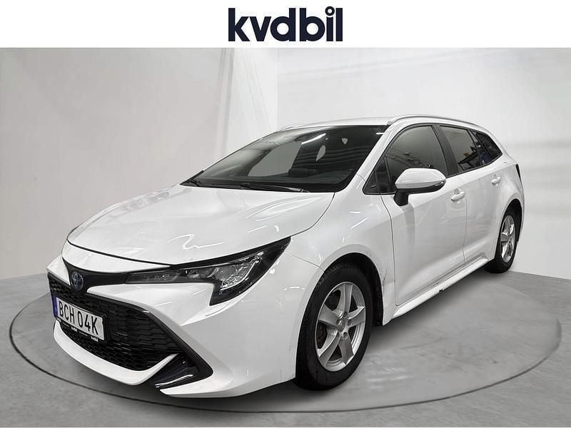 Begagnad Toyota Corolla Active 122 HK (89 kW) 2022 Vit Kombi