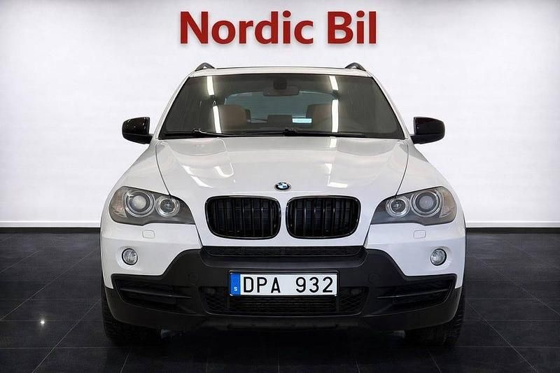 Begagnad BMW X5 Sport Line 286 HK (210 kW) 2008 Vit SUV