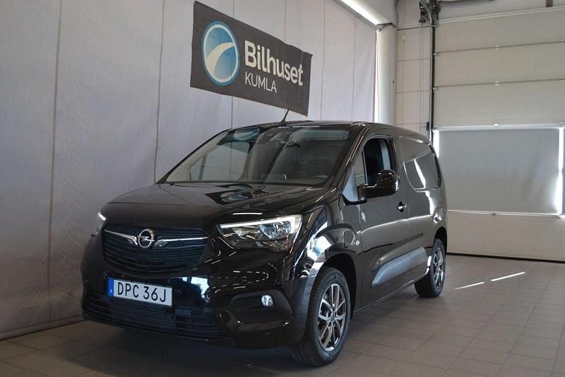 Svart Begagnad 2019 Opel Combo Minibuss | 129 000 kr (Bra pris) - Bild 1/4