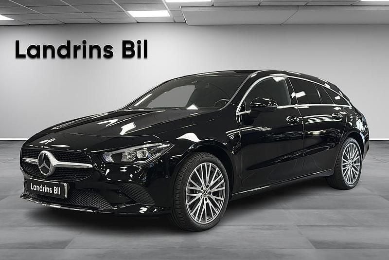 Begagnad 2023 Mercedes CLA250e Sedan | 329 000 kr - Bild 1/4
