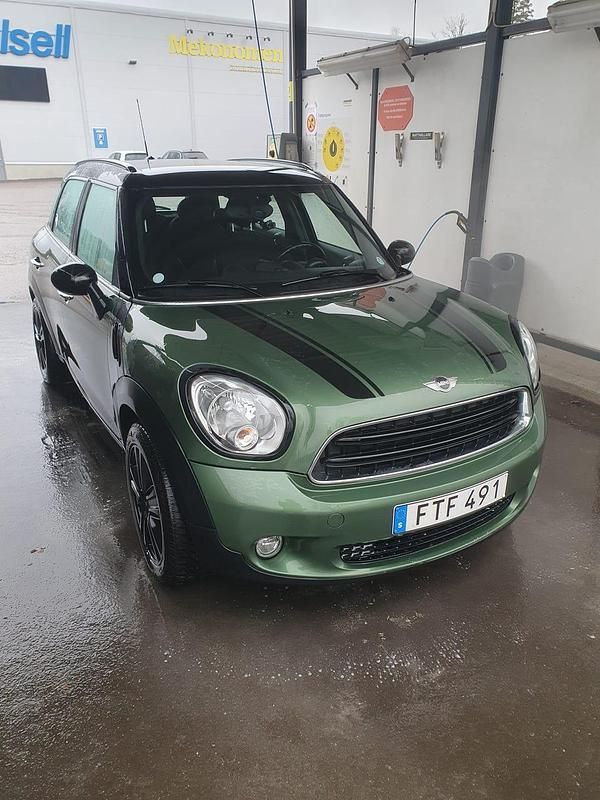 Begagnad 2015 Mini Cooper D Countryman SUV | 95 000 kr (Marknadspris) - Bild 1/4