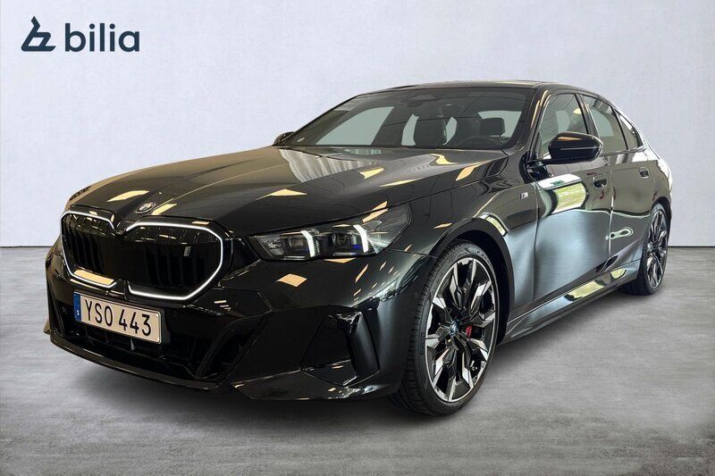 Svart Begagnad 2023 BMW i5 M Sport Sedan | 649 000 kr - Bild 1/4
