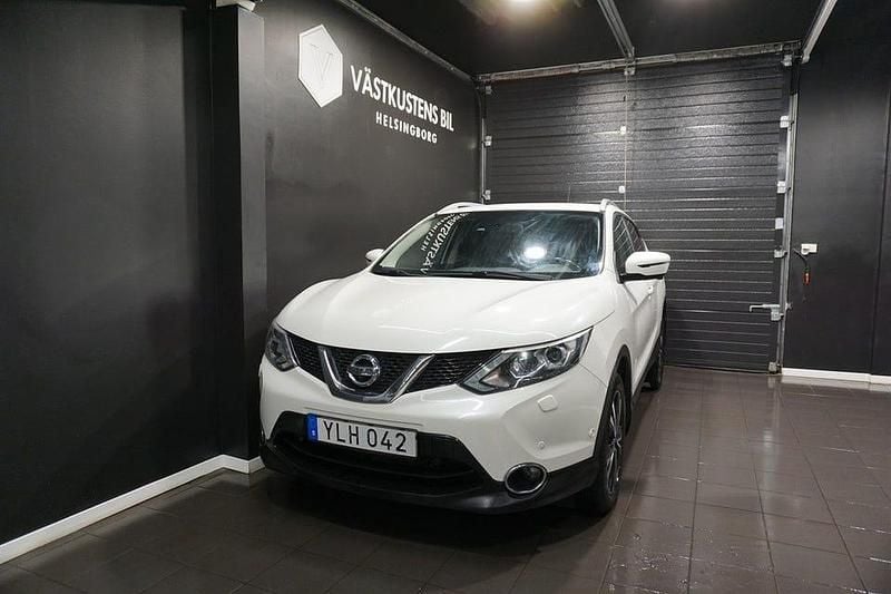 Begagnad Nissan Qashqai 360º 131 HK (96 kW) 2017 Vit SUV