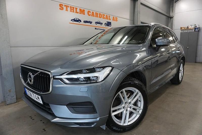 Grå Begagnad 2019 Volvo XC60 Momentum SUV | 294 900 kr (Bra pris) - Bild 1/4