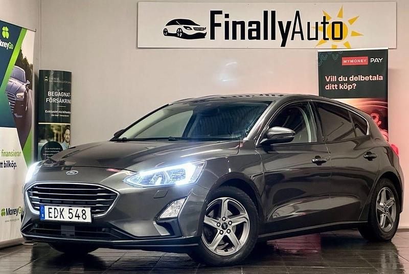 Begagnad Ford Focus Titanium 125 HK (91 kW) 2018 Grå Halvkombi