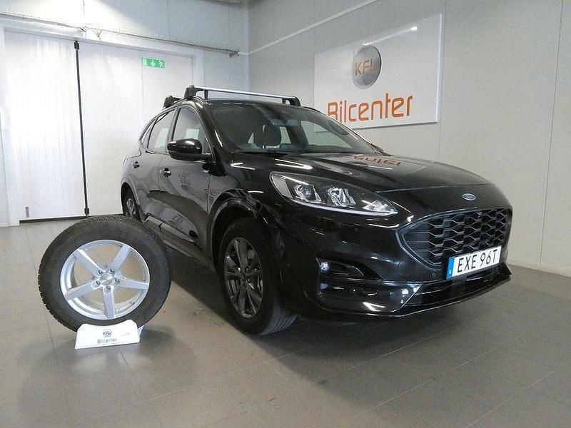 Svart Begagnad 2021 Ford Kuga ST-Line SUV | 239 900 kr (Marknadspris) - Bild 1/3