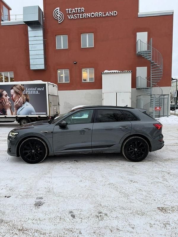 Begagnad Audi e-tron S-Line 230 kW (313 HK) 2020 SUV