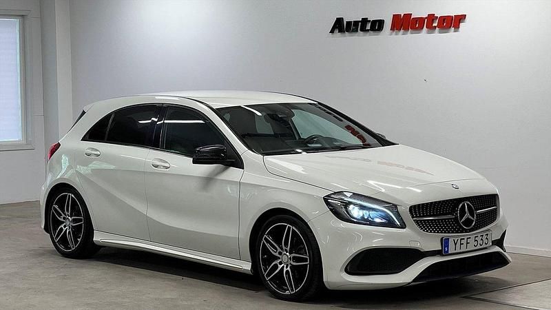 Vit Begagnad 2016 Mercedes A200 AMG Halvkombi | 164 900 kr (Lite dyr) - Bild 1/3