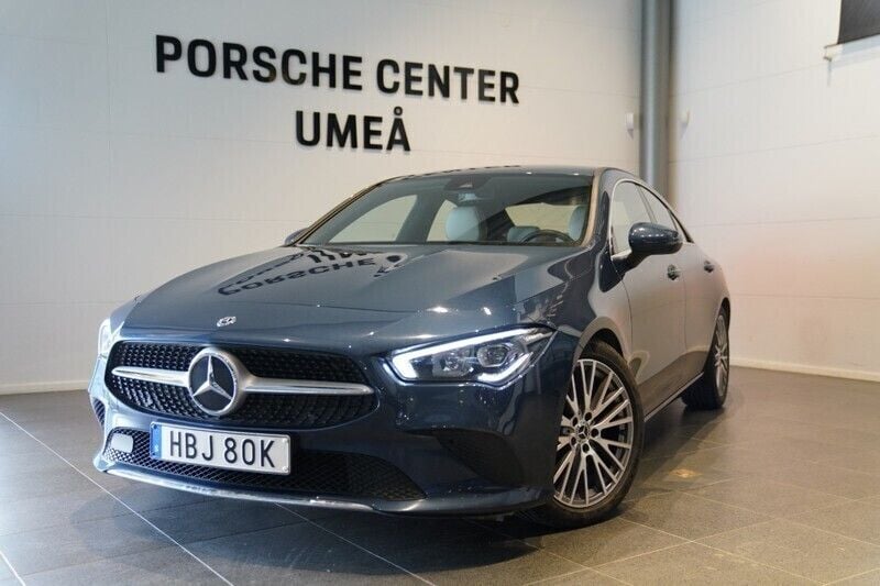 Blå Begagnad 2020 Mercedes CLA250 Sedan | 365 000 kr (Dyr) - Bild 1/4