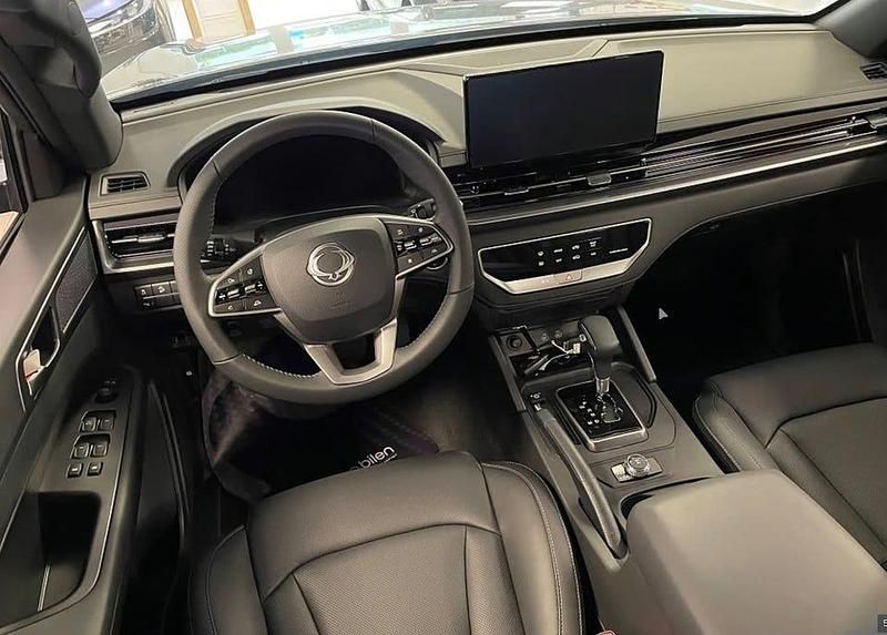 Begagnad Ssangyong (KGM) Musso 203 HK (149 kW) 2024 Svart Pickup