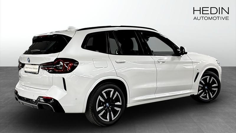 Begagnad BMW iX3 M Sport 210 kW (286 HK) 2022 Vit SUV
