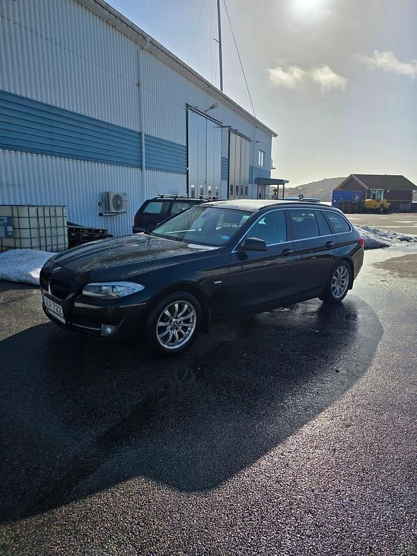 Begagnad BMW 520 184 HK (135 kW) 2012 Kombi