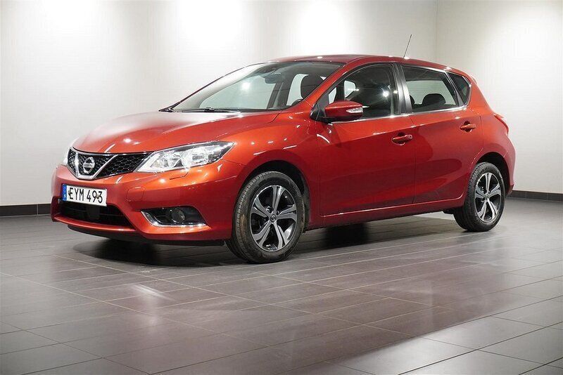 Force red Begagnad 2016 Nissan Pulsar Acenta Halvkombi | 109 900 kr (Marknadspris) - Bild 1/4