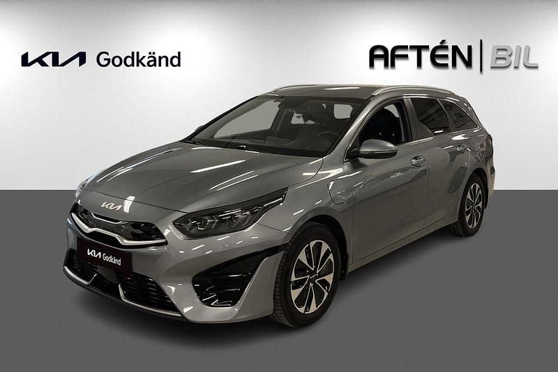 Grå Begagnad 2022 Kia Ceed Advance Kombi | 249 900 kr (Marknadspris) - Bild 1/4