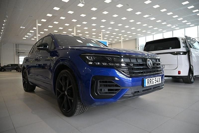 Begagnad VW Touareg R 462 HK (339 kW) 2020 Mörkblå SUV