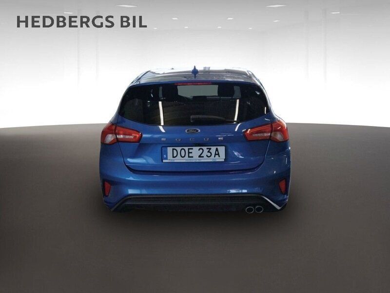 Begagnad Ford Focus ST-Line 126 HK (92 kW) 2019 Blå Halvkombi