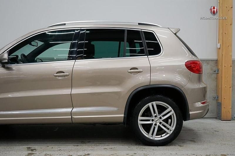 Begagnad VW Tiguan Sport 184 HK (135 kW) 2015 Ljusbrun SUV