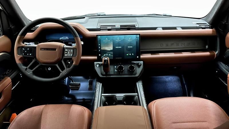 Begagnad Land Rover Defender 635 HK (467 kW) 2026 SUV