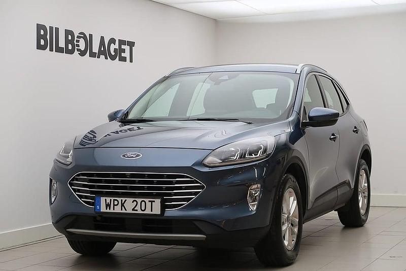 Blå Begagnad 2022 Ford Kuga Titanium SUV | 214 800 kr (Marknadspris) - Bild 1/4