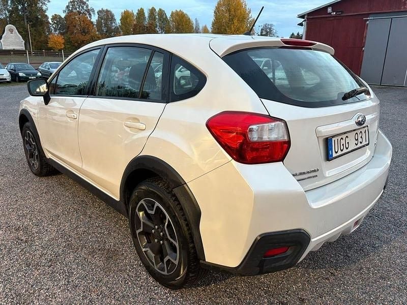 Begagnad Subaru XV 150 HK (110 kW) 2011 Vit SUV