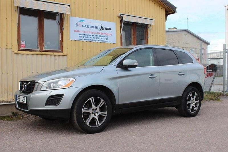 Silver Begagnad 2011 Volvo XC60 Summum SUV | 99 500 kr (Superpris) - Bild 1/4