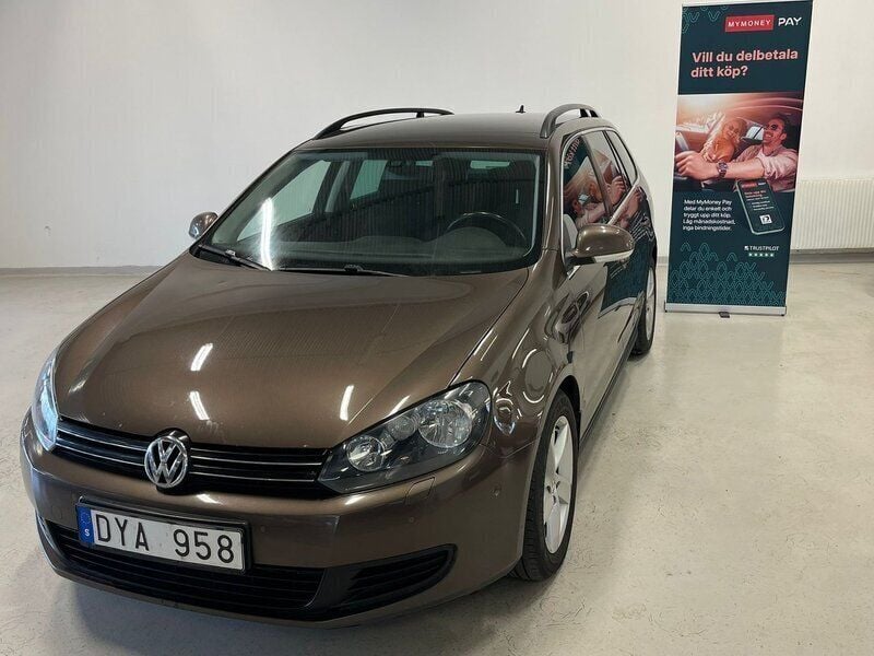 Mörkbrun (brun) Begagnad 2011 VW Golf VI Kombi | 63 800 kr (Marknadspris) - Bild 1/4