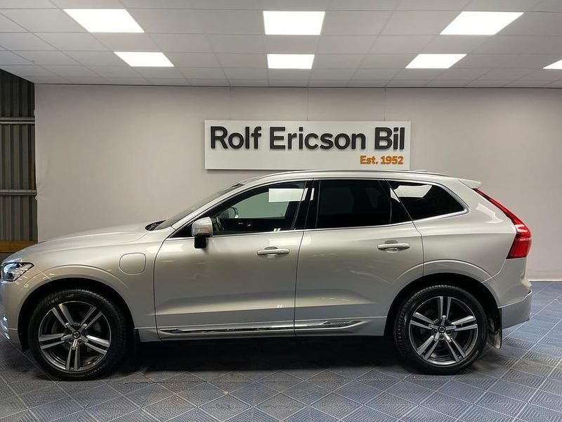 Begagnad Volvo XC60 Inscription 344 HK (253 kW) 2021 Silver SUV