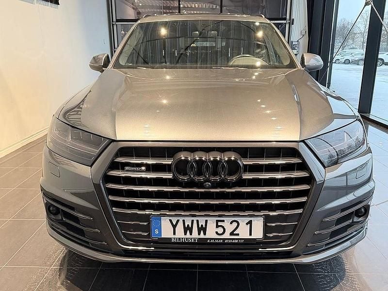 Begagnad Audi Q7 S-Line 272 HK (200 kW) 2017 Grå SUV