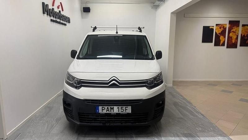 Begagnad Citroën Berlingo 102 HK (75 kW) 2020 Vit Minibuss