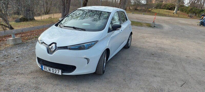 Vit Begagnad 2017 Renault Zoe Halvkombi | 54 000 kr (Superpris) - Bild 1/1