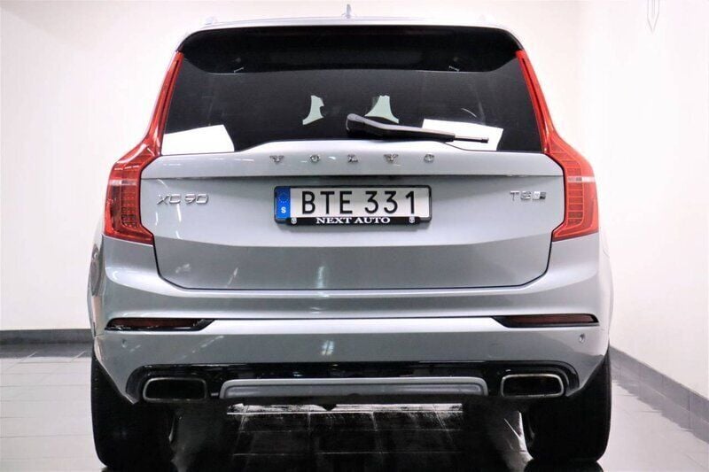 Begagnad Volvo XC90 R-Design 407 HK (299 kW) 2016 Silver SUV