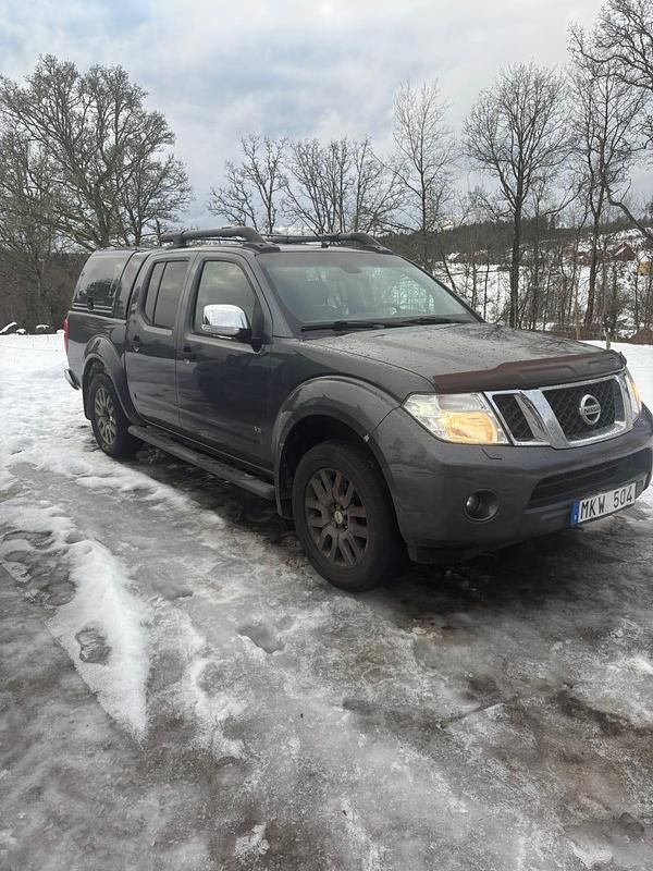 Begagnad 2011 Nissan Navara Pickup | 85 000 kr (Marknadspris) - Bild 1/4