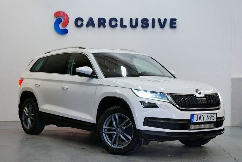 Vit Begagnad 2017 Skoda Kodiaq SUV | 218 800 kr (Marknadspris) - Bild 1/3