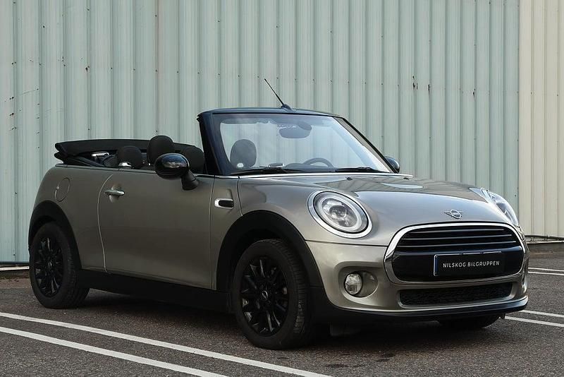 Begagnad Mini Cooper Cabriolet Pepper 136 HK (100 kW) 2019 Grå Cab