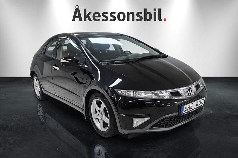 Svart Begagnad 2010 Honda Civic Kombi | 69 000 kr (Marknadspris) - Bild 1/4