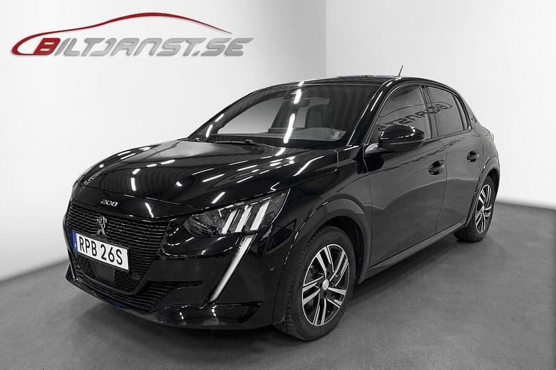 Svart Begagnad 2020 Peugeot e-208 GT Halvkombi | 194 900 kr (Marknadspris) - Bild 1/4