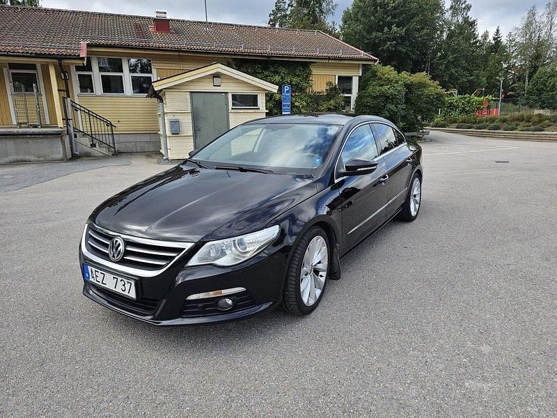 Svart Begagnad 2010 VW CC Highline Sedan | 59 273 kr (Bra pris) - Bild 1/4
