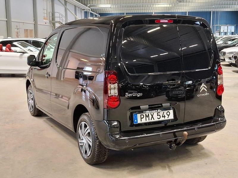 Begagnad Citroën Berlingo 99 HK (72 kW) 2017 Svart Minibuss