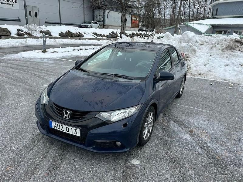Blå Begagnad 2014 Honda Civic Sport | 62 500 kr (Bra pris) - Bild 1/4