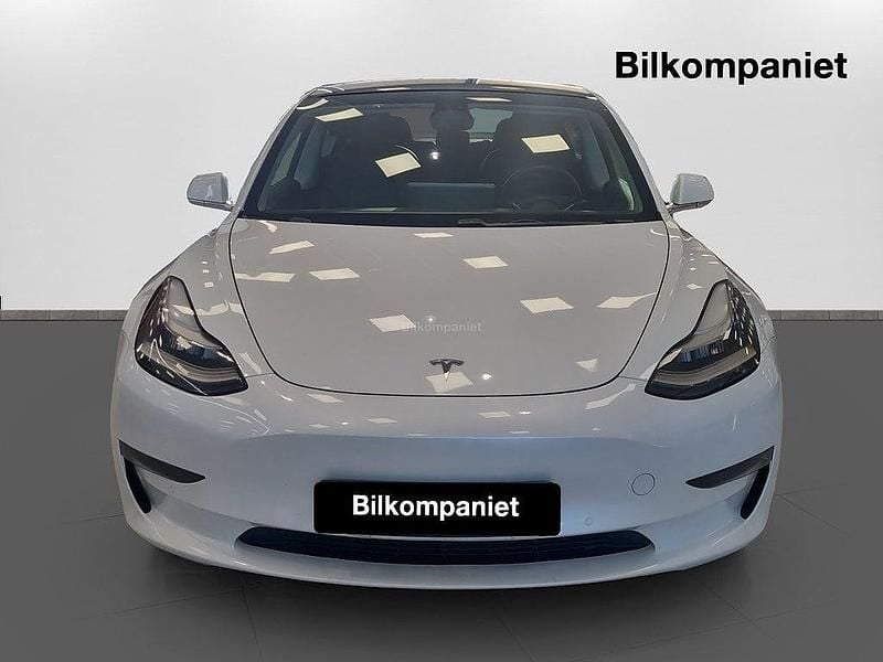Begagnad Tesla Model 3 Performance 461 kW (627 HK) 2019 Vit Sedan