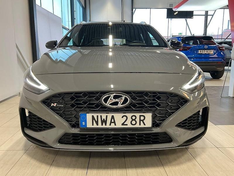 Begagnad Hyundai i30 N Line 161 HK (118 kW) 2022 Grå Kombi