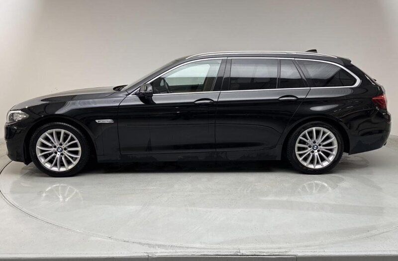 Svart Begagnad 2014 BMW 520 Luxury Line Kombi | 165 000 kr (Marknadspris) - Bild 1/4