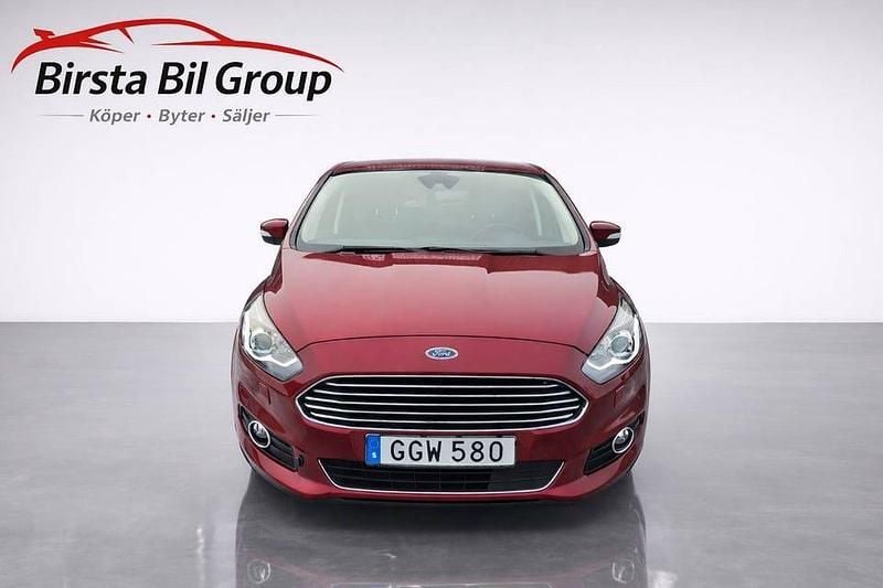 Begagnad Ford S-MAX Business Edition 180 HK (132 kW) 2016 Röd Minibuss