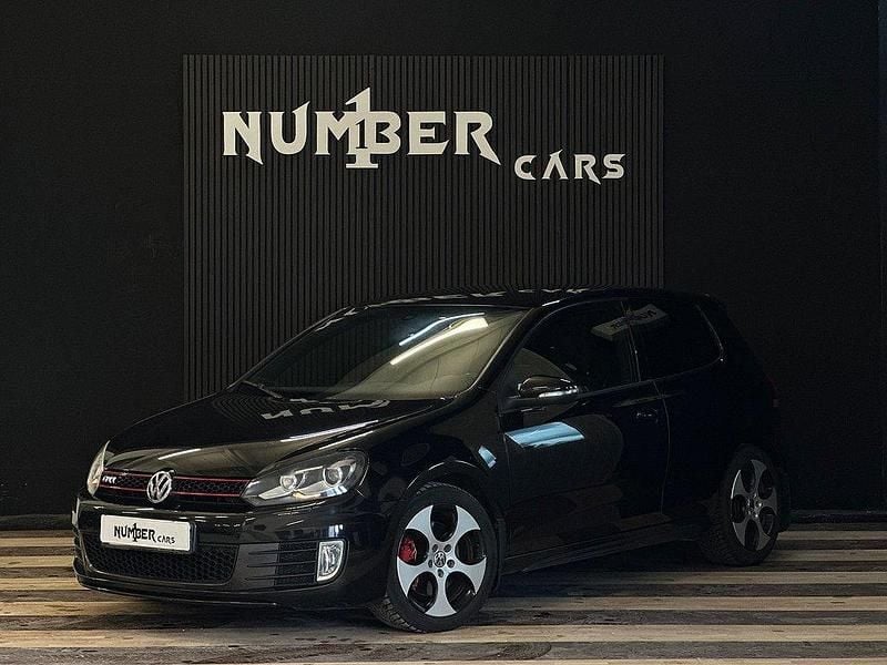 Svart Begagnad 2009 VW Golf VI GTI Halvkombi | 104 900 kr (Marknadspris) - Bild 1/4