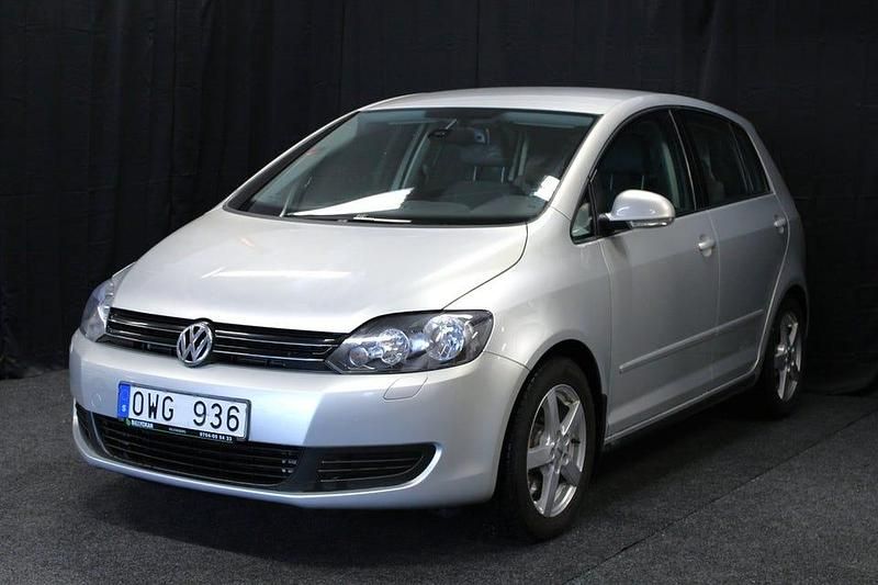 Begagnad VW Golf Plus Cross 160 HK (117 kW) 2010 Brun Minibuss
