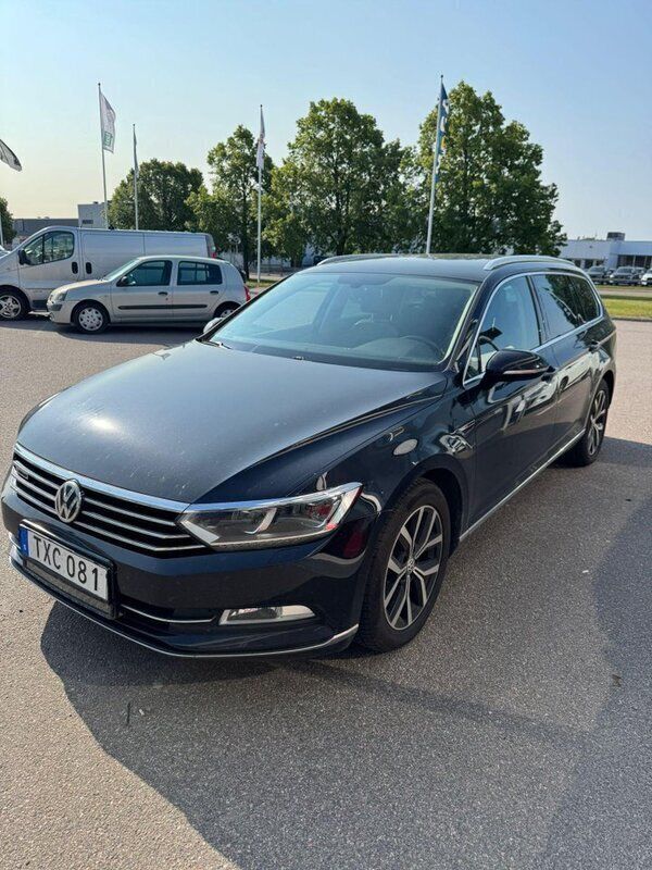 Svart Begagnad 2016 VW Passat GT Kombi | 124 900 kr (Bra pris) - Bild 1/4