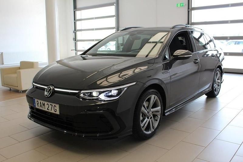 Begagnad VW Golf VIII R-line 150 HK (110 kW) 2023 Dolphin grey metallic