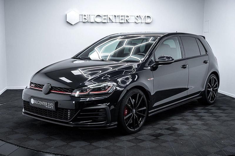 Svart Begagnad 2017 VW Golf VII GTI Kombi | 249 900 kr (Lite dyr) - Bild 1/4