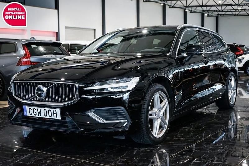 Svart Begagnad 2023 Volvo V60 Kombi | 344 500 kr - Bild 1/4